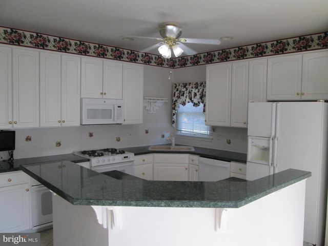 70 DERBYSHIRE DRIVE, Carlisle, PA 17015