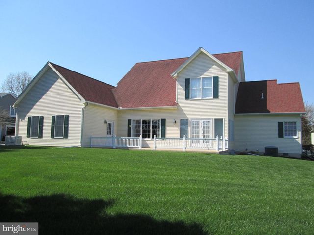 70 DERBYSHIRE DRIVE, Carlisle, PA 17015