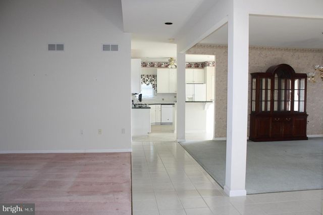 70 DERBYSHIRE DRIVE, Carlisle, PA 17015