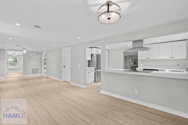 2154 Black Road, Darien, GA 31305