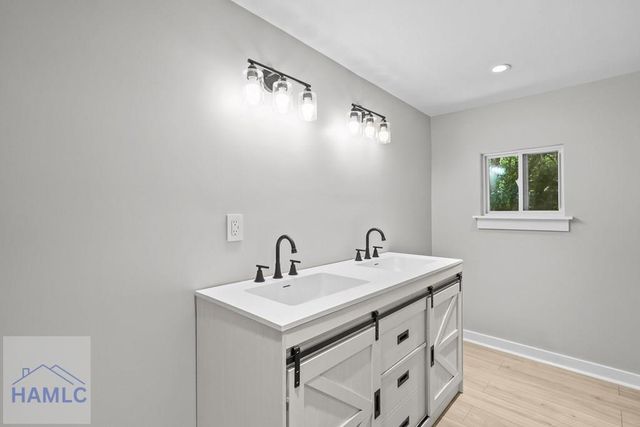 2154 Black Road, Darien, GA 31305