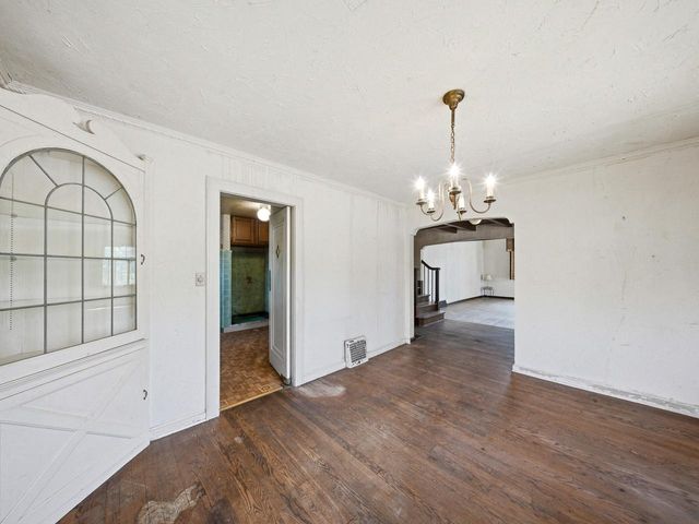 1555 E Olive STREET, Shorewood, WI 53211