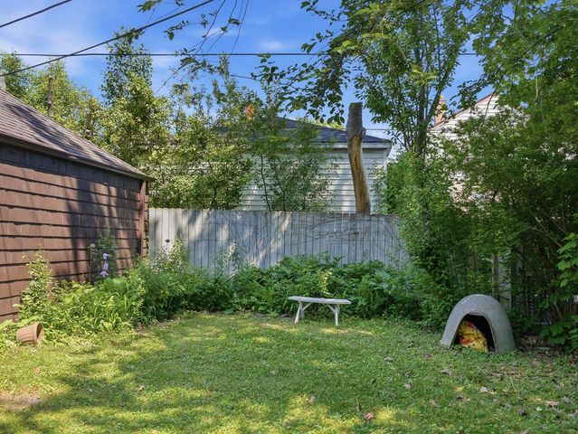 1555 E Olive STREET, Shorewood, WI 53211