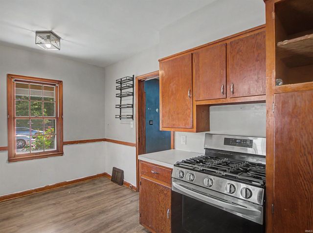 2724 Oakley Street, Evansville, IN 47710