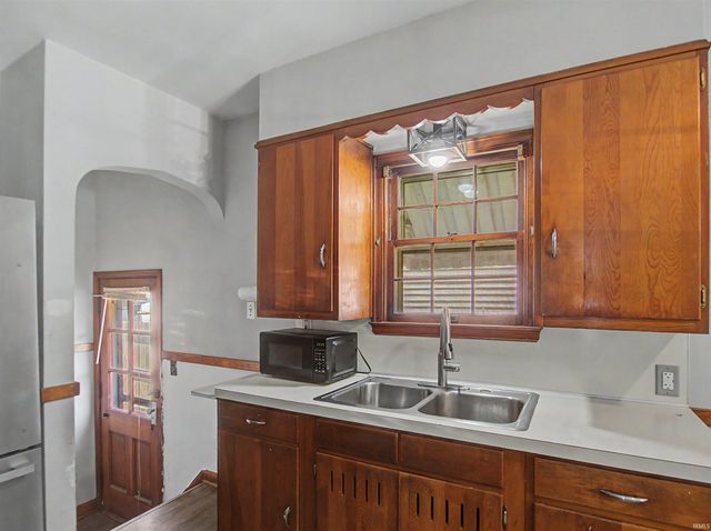 2724 Oakley Street, Evansville, IN 47710