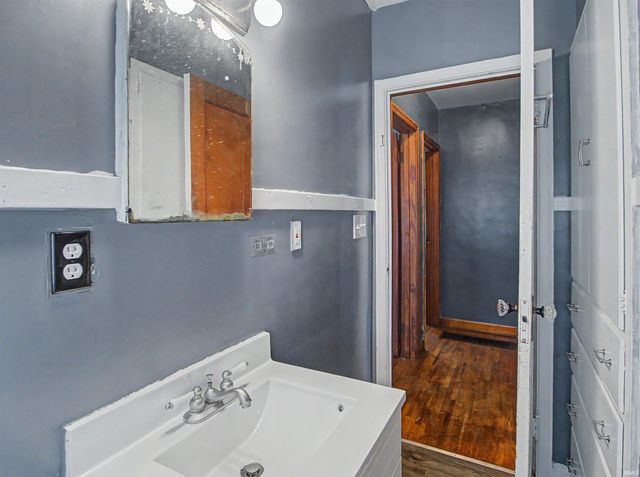 2724 Oakley Street, Evansville, IN 47710