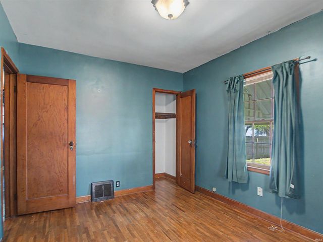 2724 Oakley Street, Evansville, IN 47710