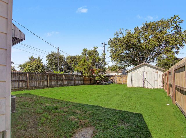2724 Oakley Street, Evansville, IN 47710