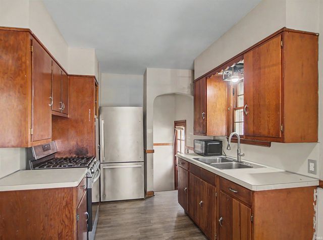 2724 Oakley Street, Evansville, IN 47710