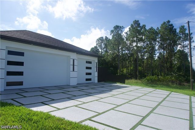 1002 Wagner AVE, Lehigh Acres, FL 33972