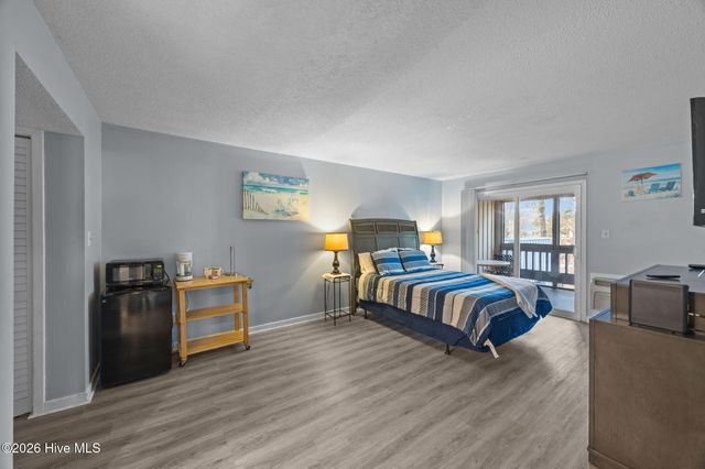 1306 Harbourside Drive, New Bern, NC 28560