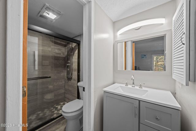 1306 Harbourside Drive, New Bern, NC 28560