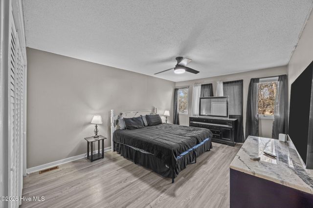 1306 Harbourside Drive, New Bern, NC 28560