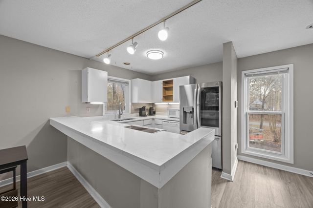 1306 Harbourside Drive, New Bern, NC 28560