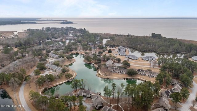 1306 Harbourside Drive, New Bern, NC 28560