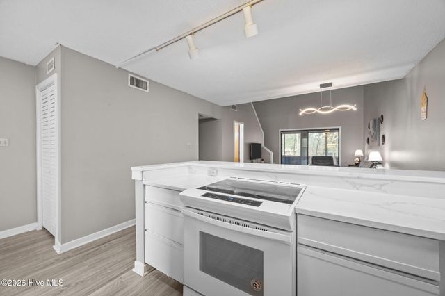 1306 Harbourside Drive, New Bern, NC 28560