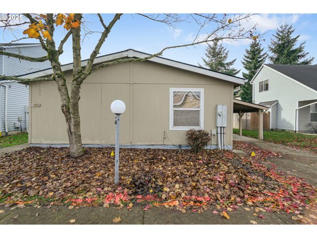 521 Ne MARINERS Loop 79, Portland, OR 97211