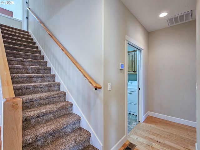 37287 AMERICAN St, Sandy, OR 97055