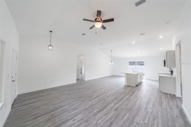 13026 NE 6 PLACE, Silver Springs, FL 34488
