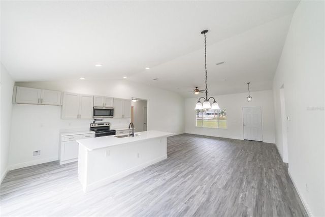 13026 NE 6 PLACE, Silver Springs, FL 34488