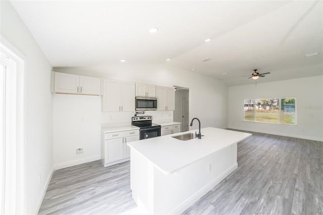 13026 NE 6 PLACE, Silver Springs, FL 34488