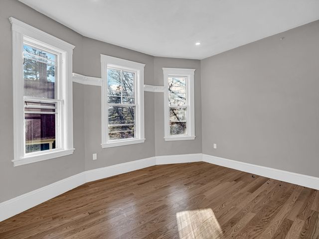 24 Pleasant St 2, Boston, MA 02125