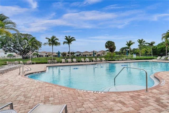 5140 Eucalyptus Dr 5, Hollywood, FL 33021