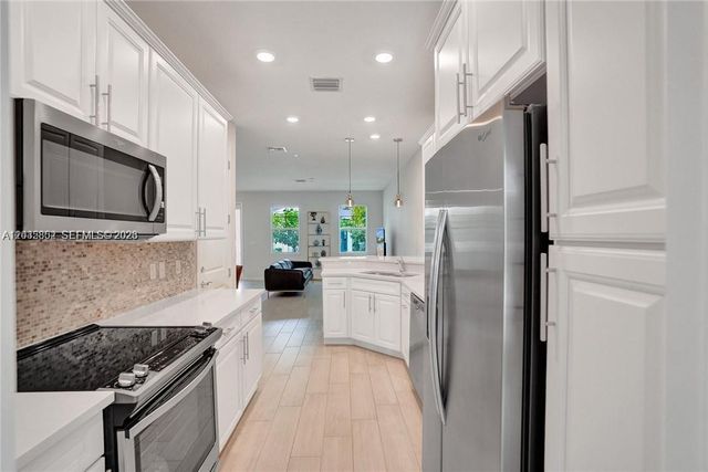 5140 Eucalyptus Dr 5, Hollywood, FL 33021