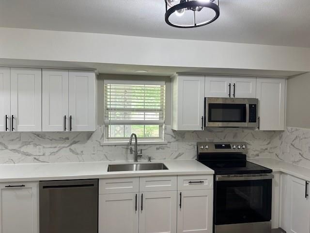 9169 Sharyn Dr, Conroe, TX 77384