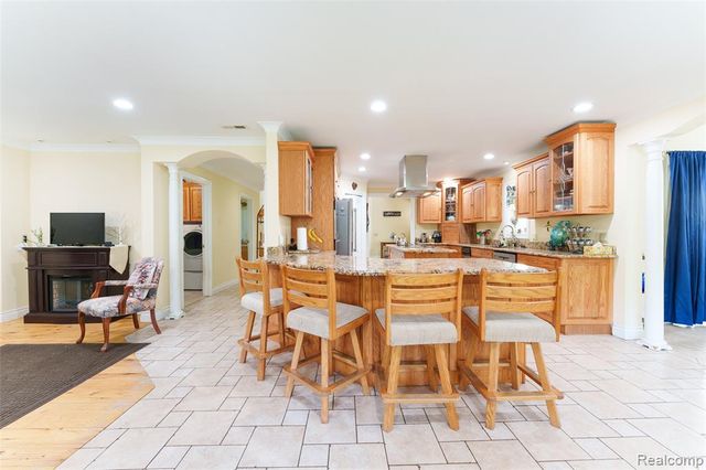 7500 Farley Road, Pinckney, MI 48169
