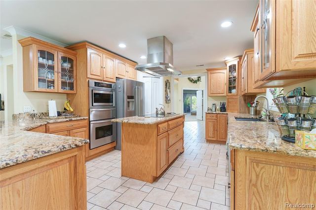 7500 Farley Road, Pinckney, MI 48169