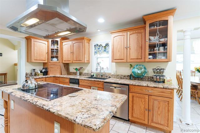 7500 Farley Road, Pinckney, MI 48169