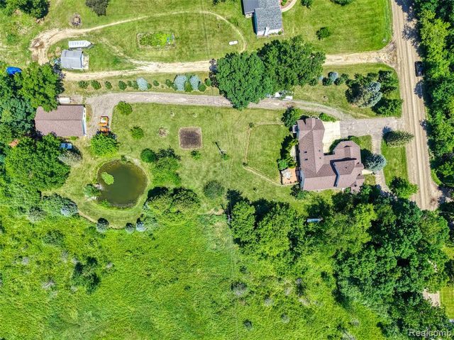7500 Farley Road, Pinckney, MI 48169