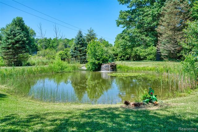 7500 Farley Road, Pinckney, MI 48169