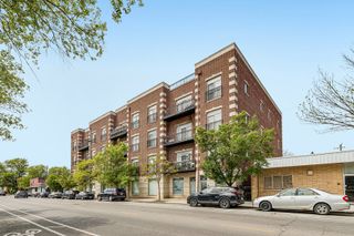 5420 N Kedzie Avenue 2A, Chicago, IL 60625