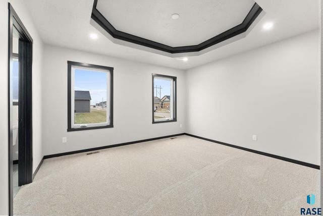 5301 E 63rd St, Sioux Falls, SD 57108