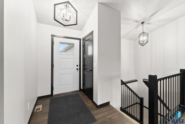 5301 E 63rd St, Sioux Falls, SD 57108