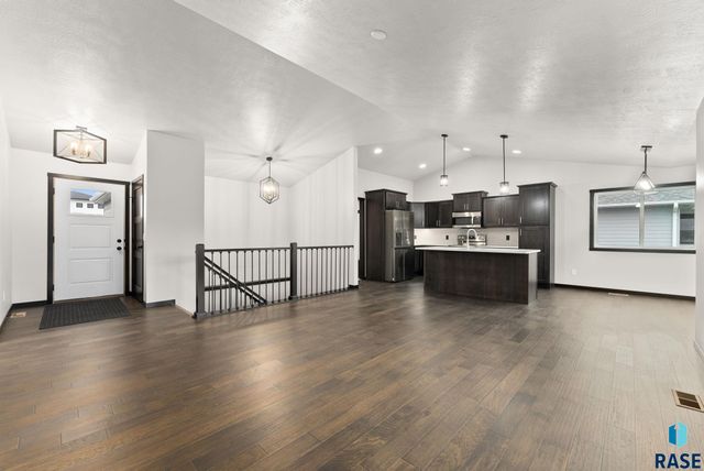 5301 E 63rd St, Sioux Falls, SD 57108