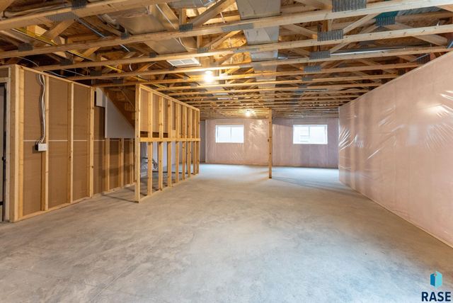 5301 E 63rd St, Sioux Falls, SD 57108