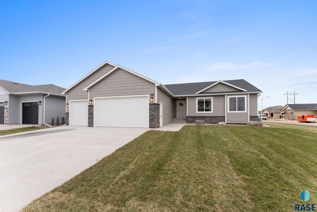 5301 E 63rd St, Sioux Falls, SD 57108