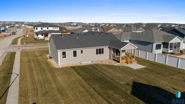 5301 E 63rd St, Sioux Falls, SD 57108