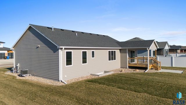 5301 E 63rd St Street, Sioux Falls, SD 57108