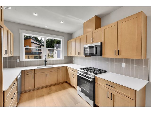 8872 Sw SERENITY Ter, Beaverton, OR 97007