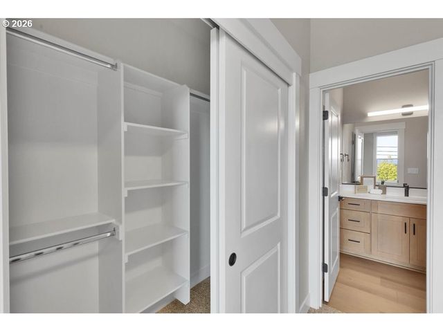 8872 Sw SERENITY Ter, Beaverton, OR 97007