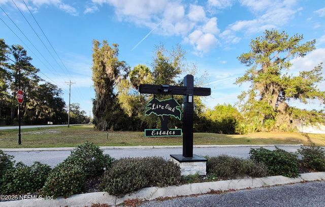 671 LIVE OAK Loop, Crescent City, FL 32112