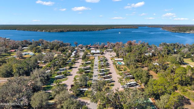 671 LIVE OAK Loop, Crescent City, FL 32112