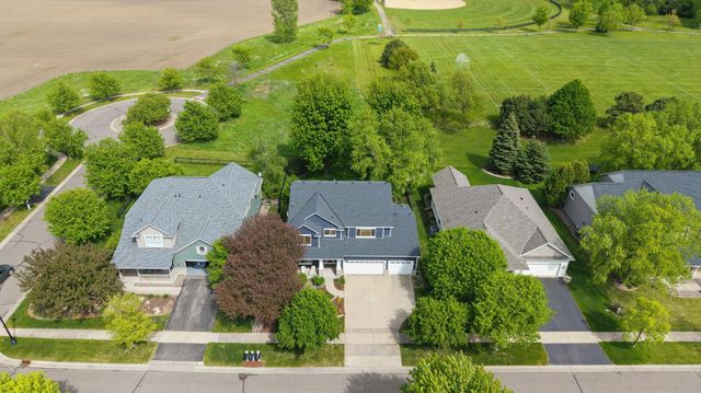 2413 Sandstone Drive, Woodbury, MN 55129
