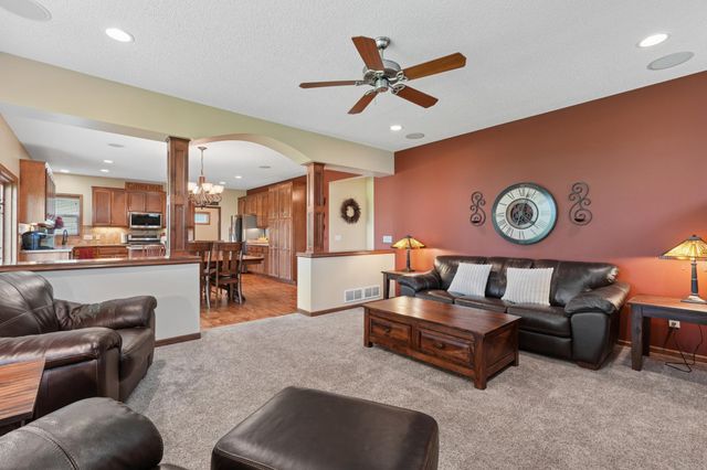 2413 Sandstone Drive, Woodbury, MN 55129