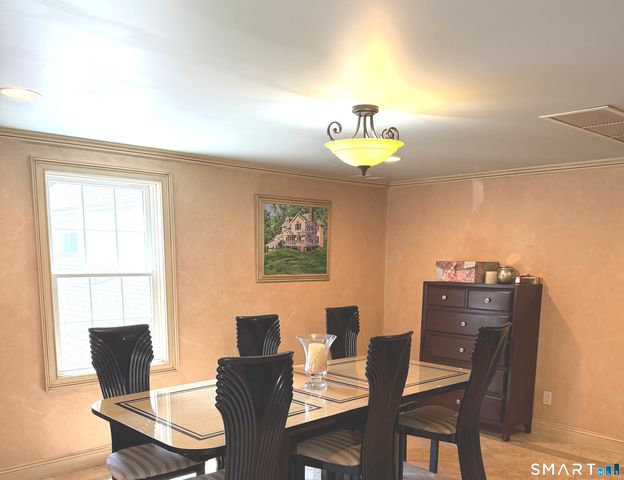 166 Blackwood Lane, Stamford, CT 06903