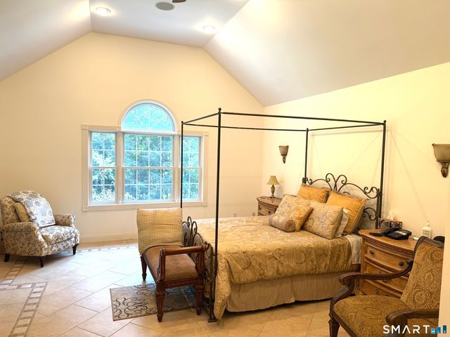 166 Blackwood Lane, Stamford, CT 06903